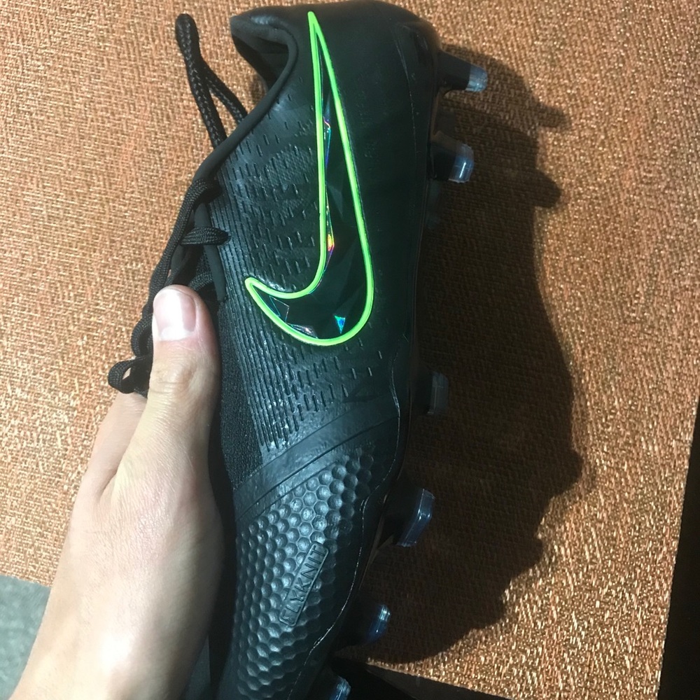 Nike Phantom Venom Elite FG